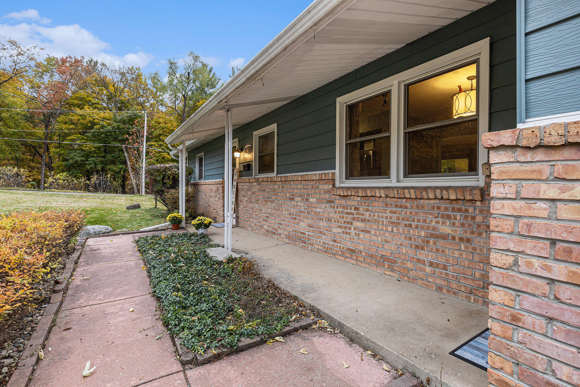 927 S Alexander Street