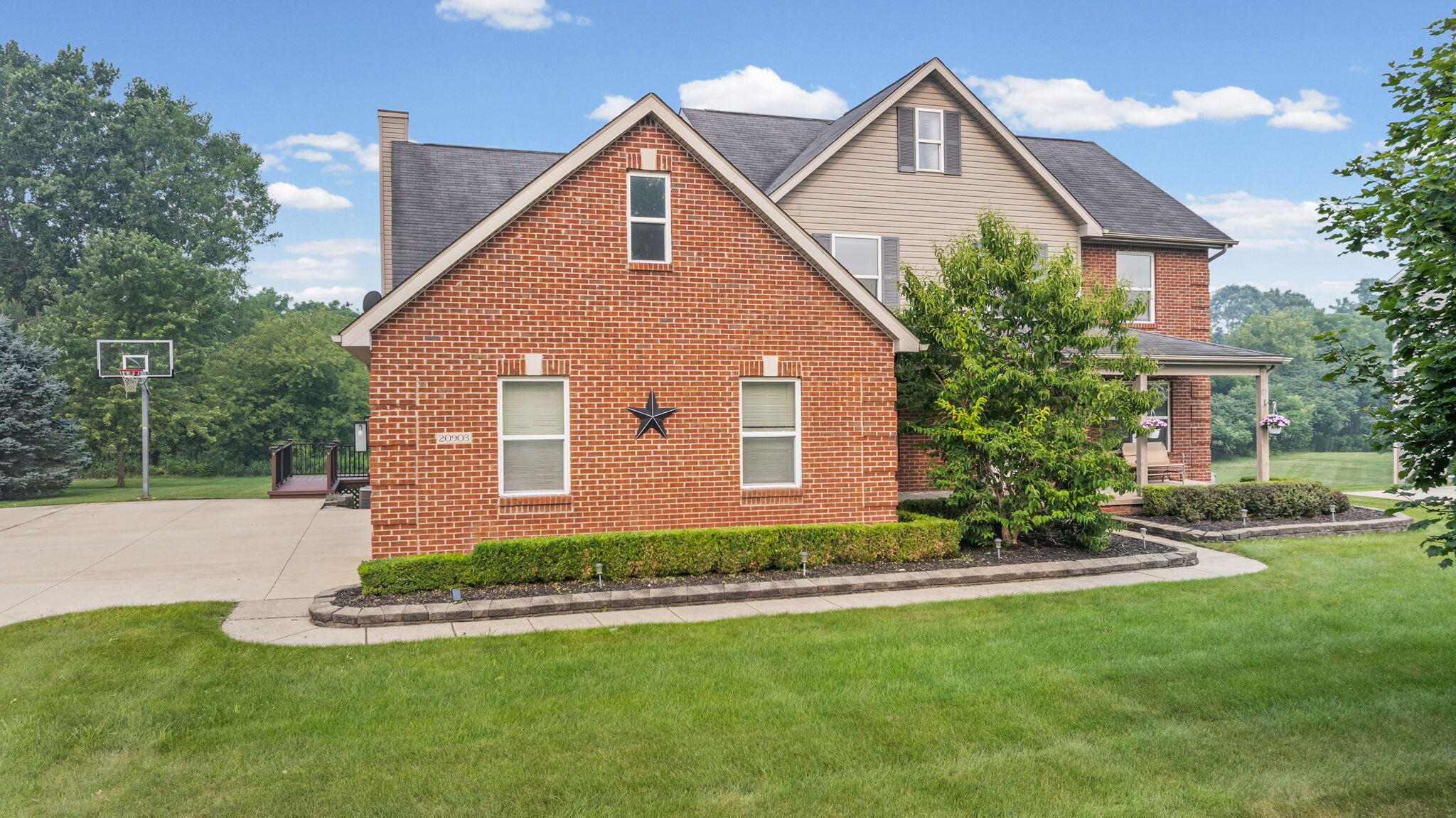 20903 Oak Tree Drive