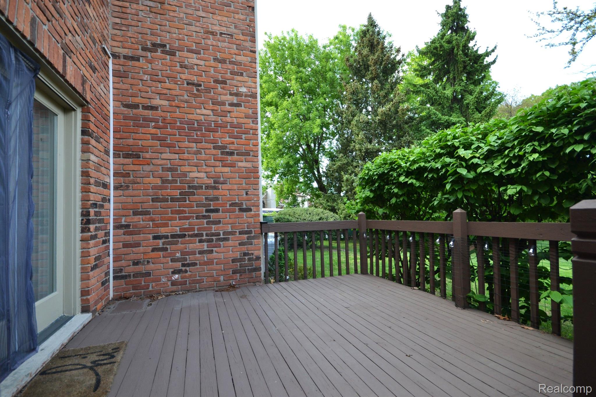 Dearborn City, Michigan 48124, United States, 2 Bedrooms Bedrooms, ,3 BathroomsBathrooms,Residential,Pending,182035