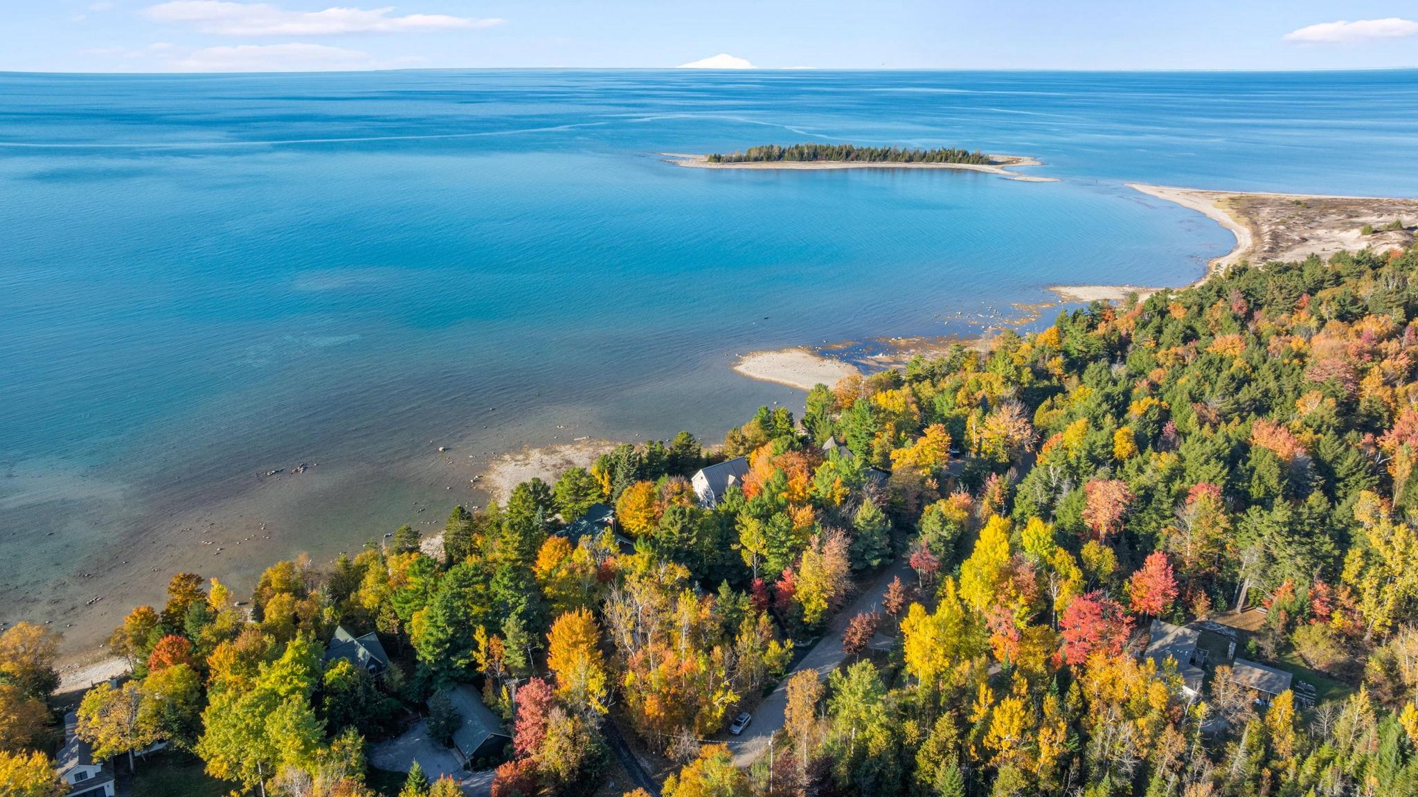 4903 Lake Shore Drive