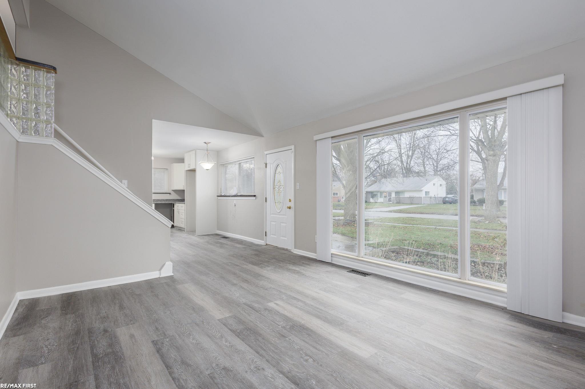 36024 Weideman St Street