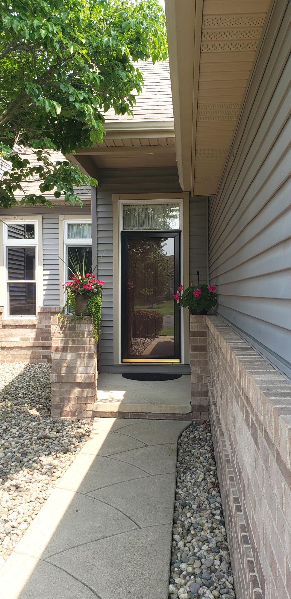 621 Ridge Lane