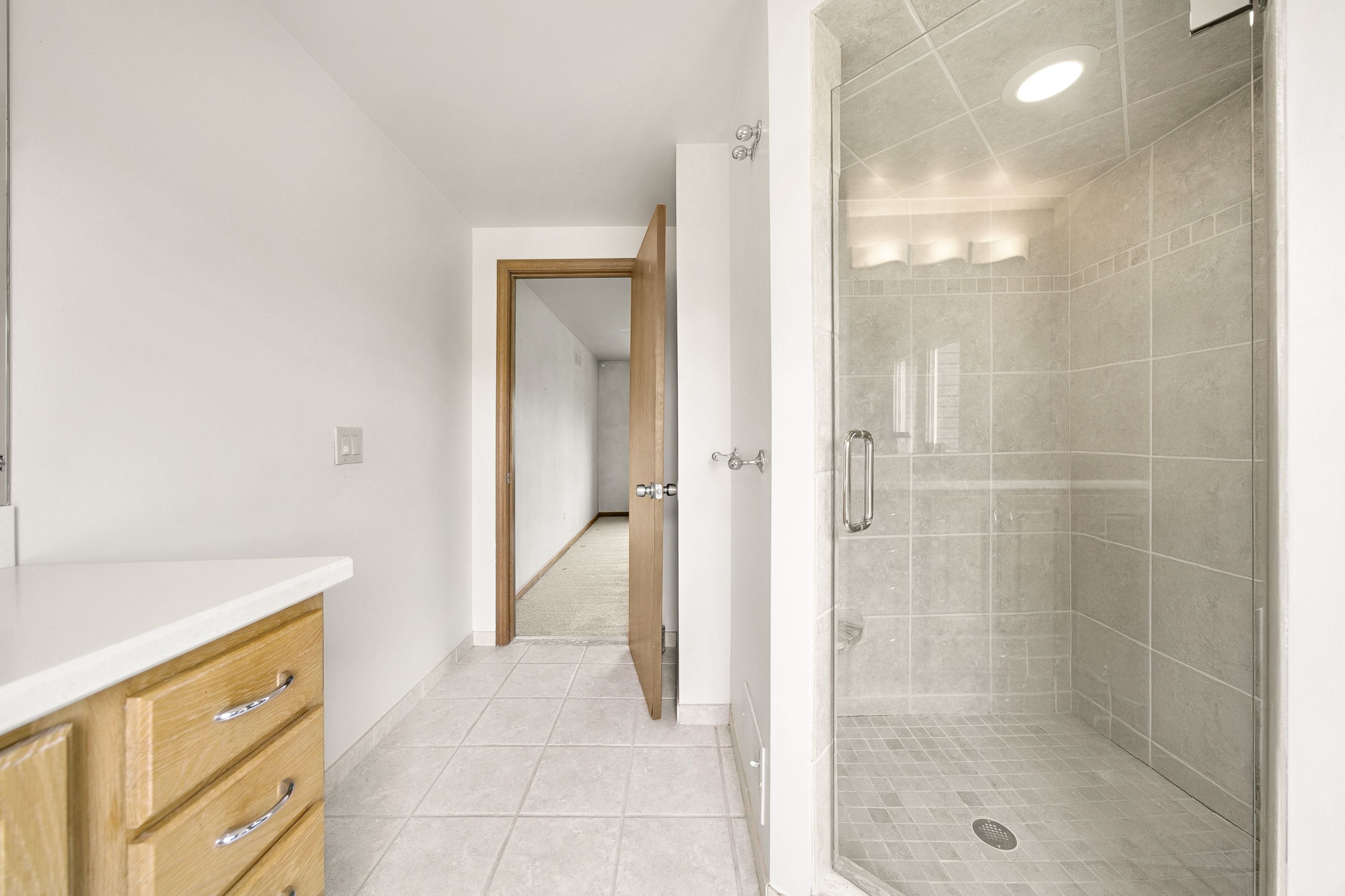 Macomb Township Macomb, Michigan 48044, United States, 4 Bedrooms Bedrooms, ,3 BathroomsBathrooms,Residential,Pending,116478