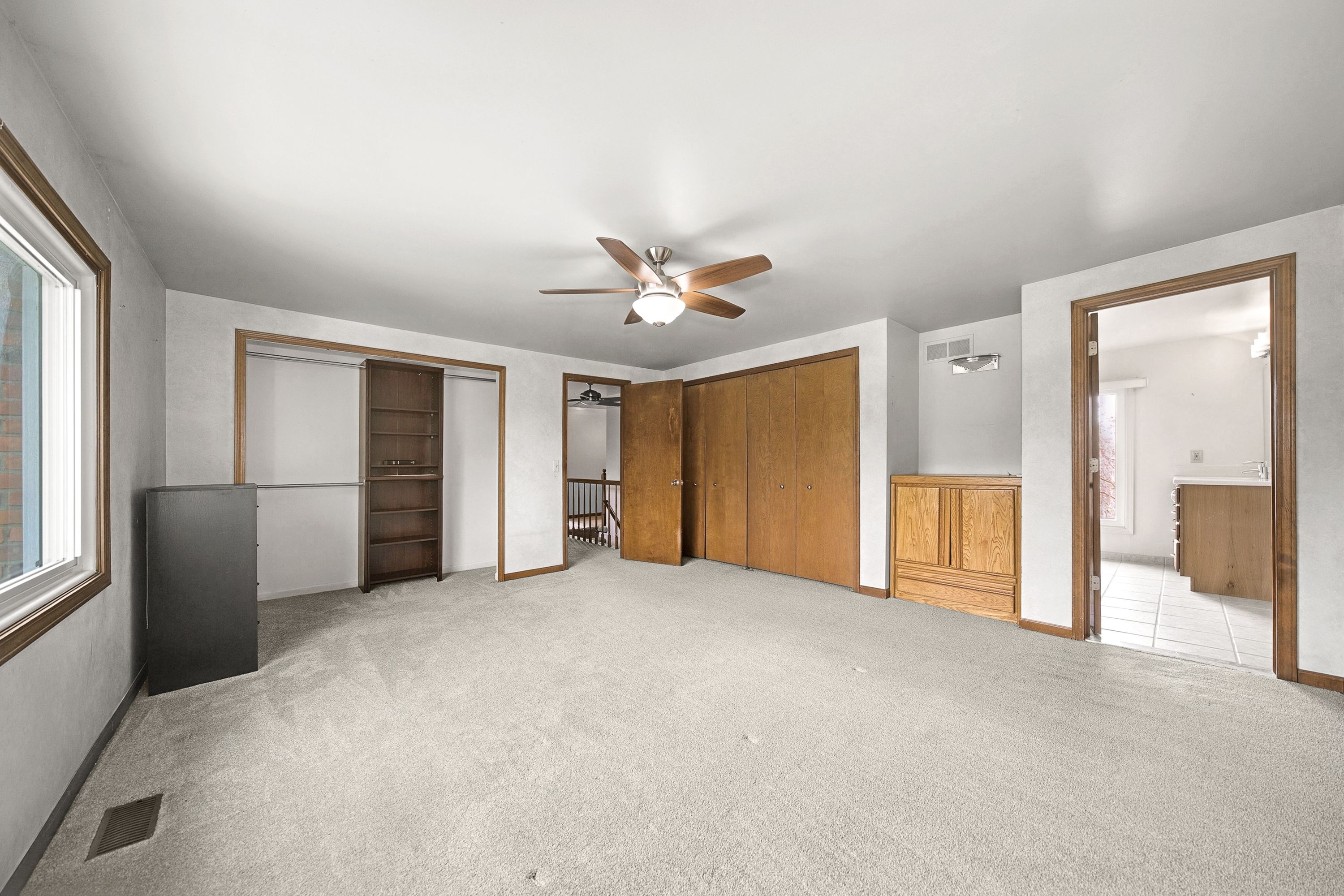 Macomb Township Macomb, Michigan 48044, United States, 4 Bedrooms Bedrooms, ,3 BathroomsBathrooms,Residential,Pending,116478