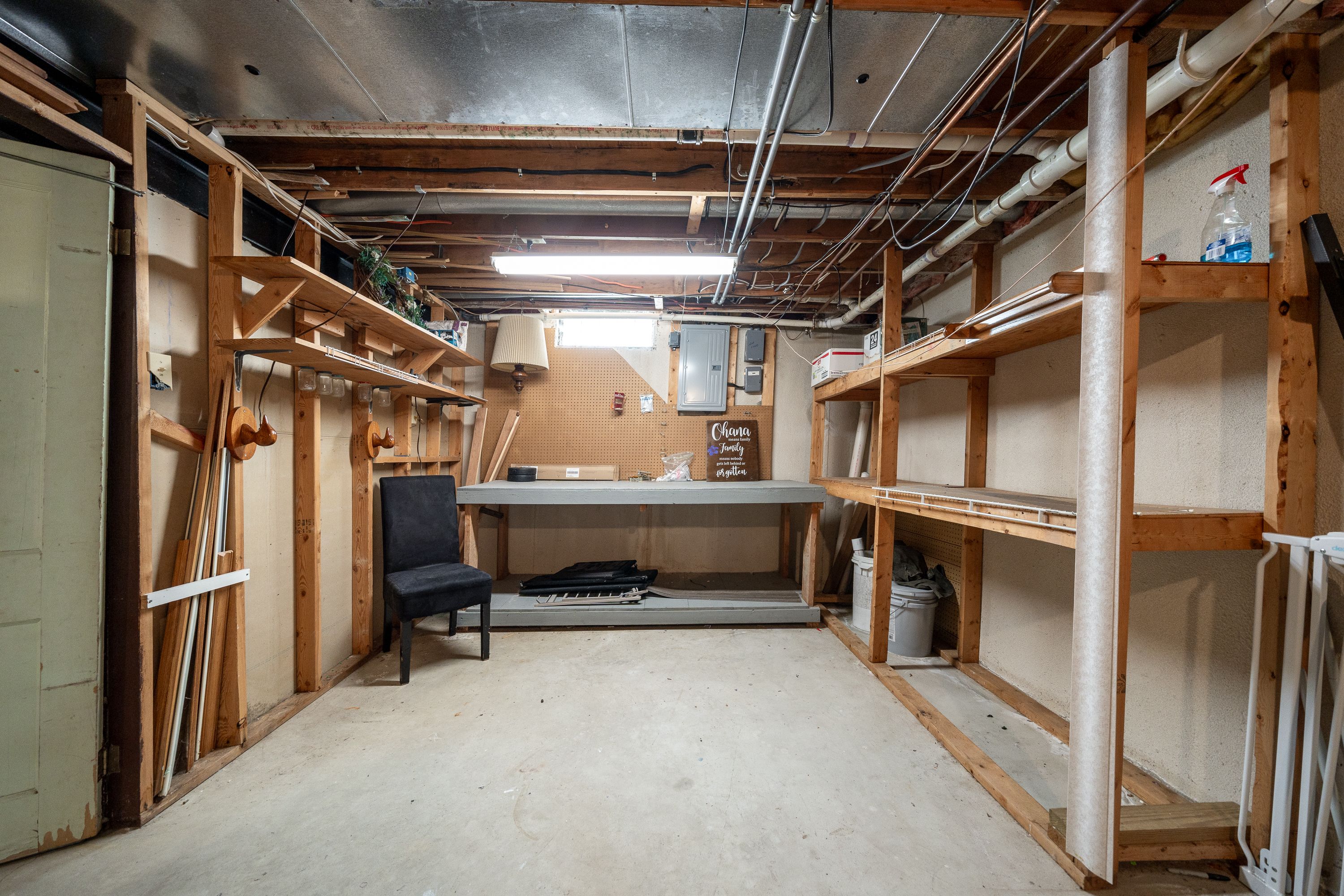 Macomb Township Macomb, Michigan 48044, United States, 4 Bedrooms Bedrooms, ,3 BathroomsBathrooms,Residential,Pending,116478