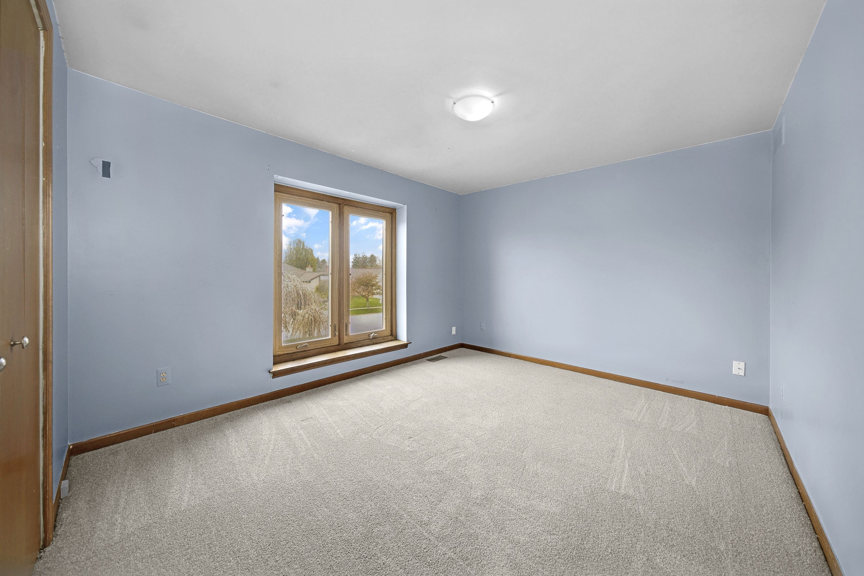 Macomb Township Macomb, Michigan 48044, United States, 4 Bedrooms Bedrooms, ,3 BathroomsBathrooms,Residential,Pending,116478