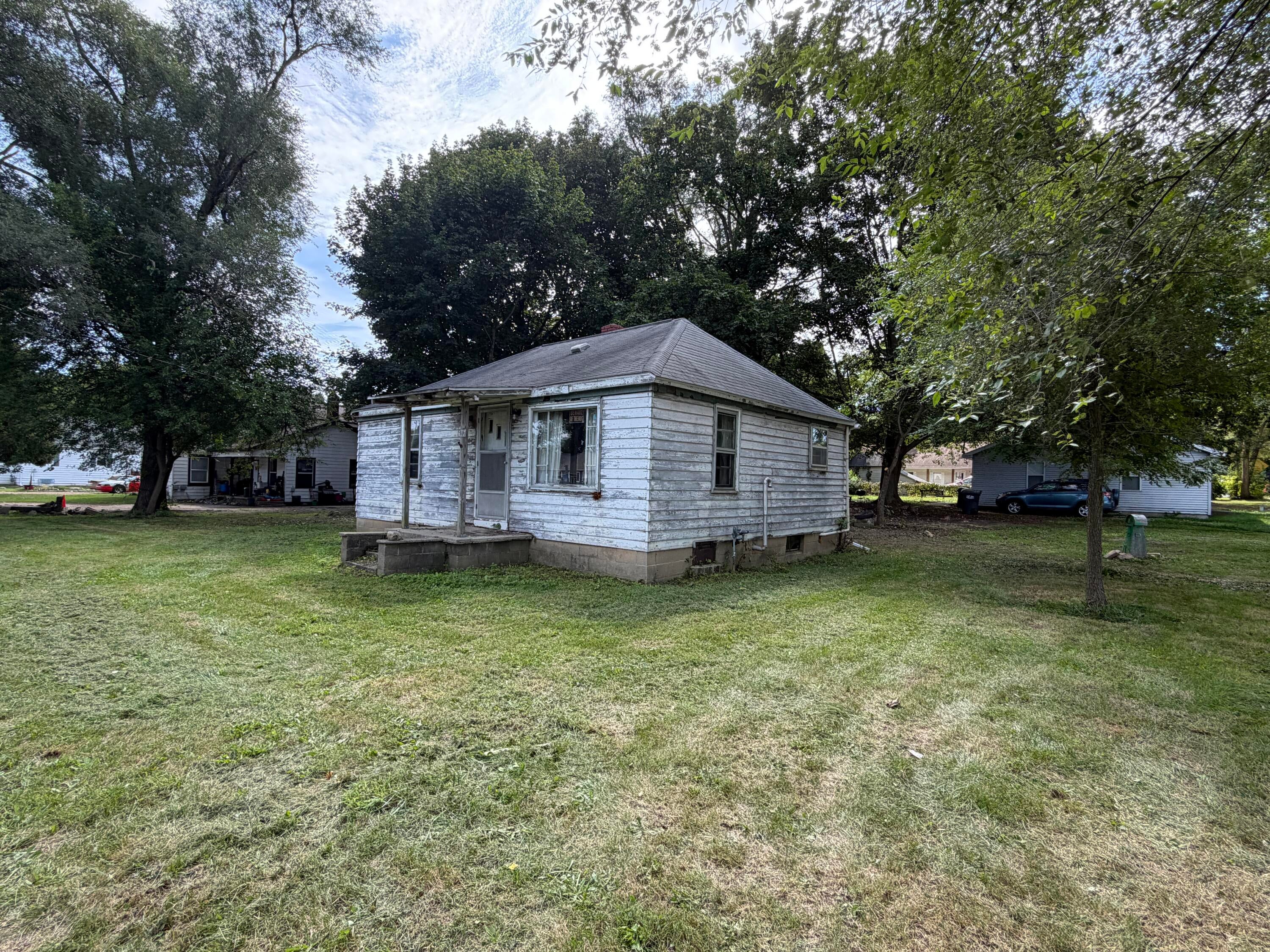 617 W Allegan Street