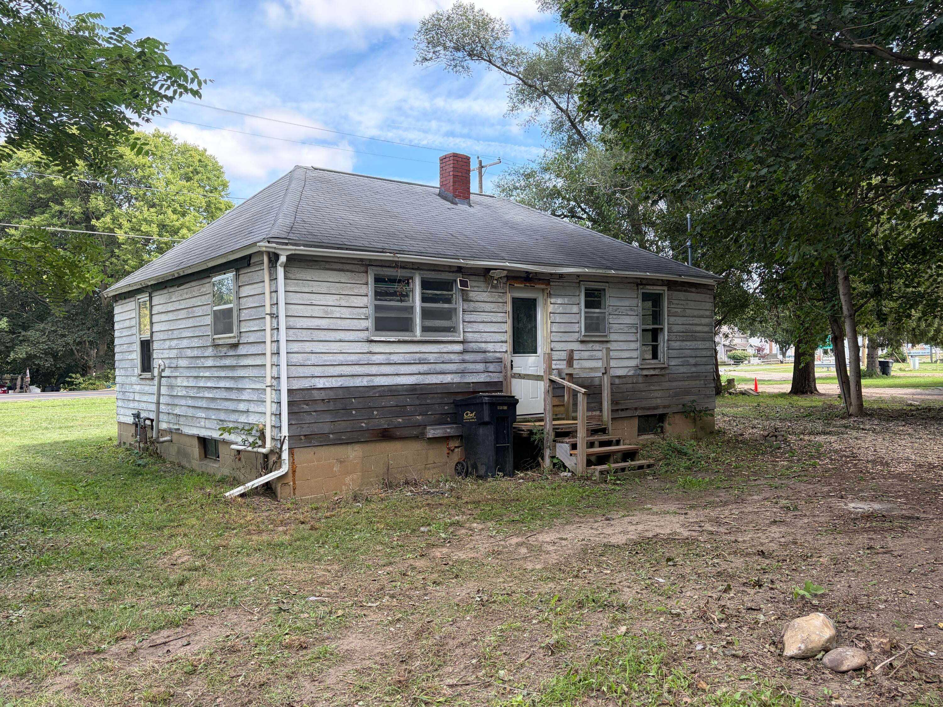 617 W Allegan Street