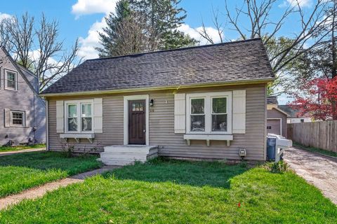 616 Pinehurst Boulevard Kalamazoo Charter Township MI 49006