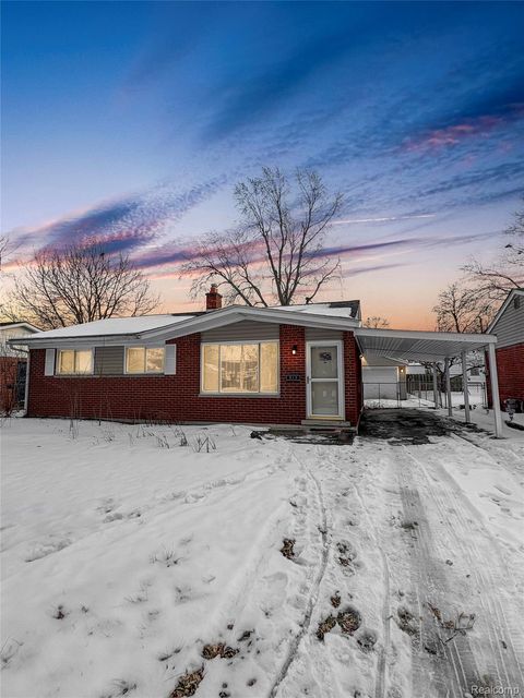 818 Dell Avenue Flint City MI 48507