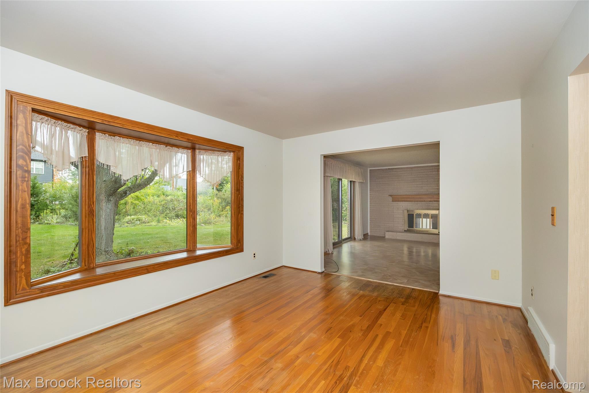 304 Paragon Drive