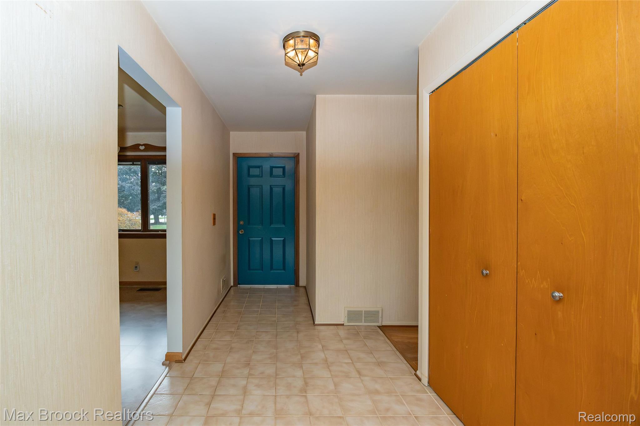 304 Paragon Drive