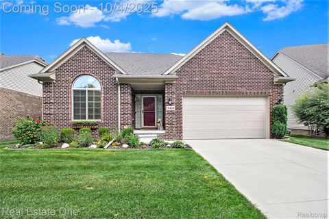 Photo of 3419 Hawk Woods Circle #3, Auburn Hills City, MI 48326 (MLS # 20251041059)