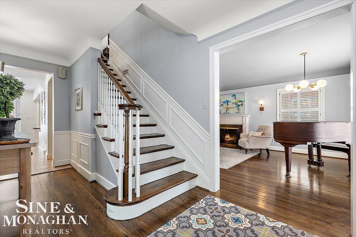 614 Rivard Boulevard