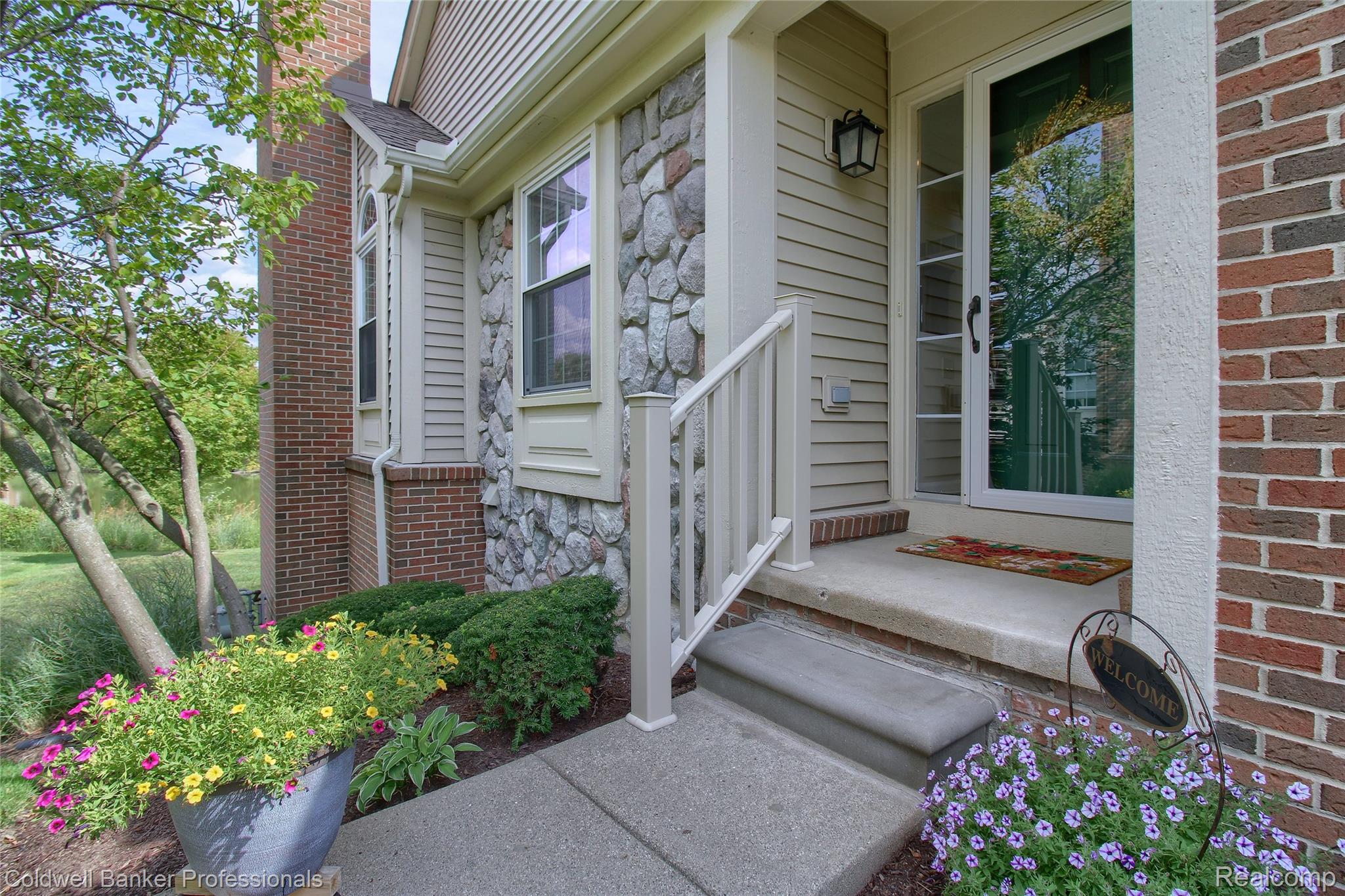 1941 Wentworth Drive