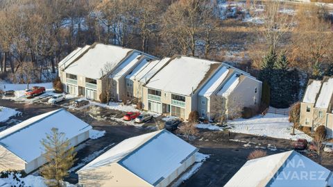 3029 Poplar Creek Drive SE 103 Kentwood City MI 49512