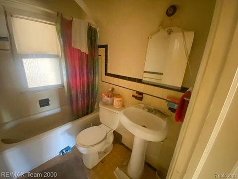 Tiny photo for 15001 Freeland Street, Detroit City, MI 48227 (MLS # 20261004088)