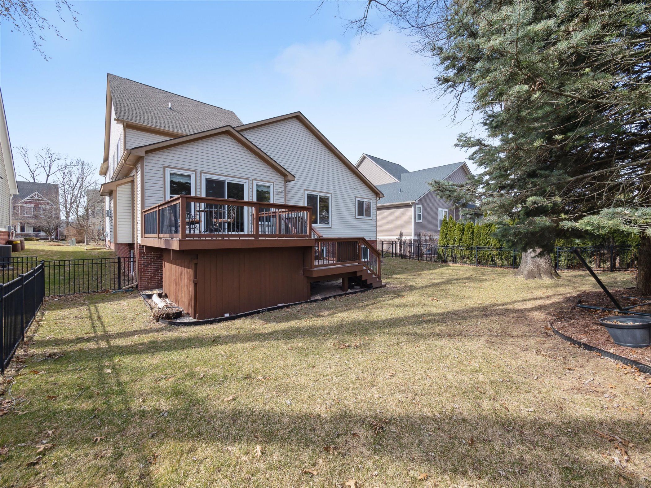 392 STONE WOOD Court