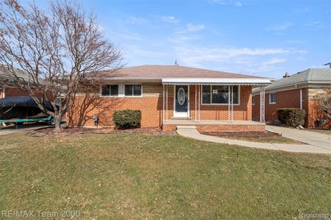 19431 STEPHENS Eastpointe City MI 48021