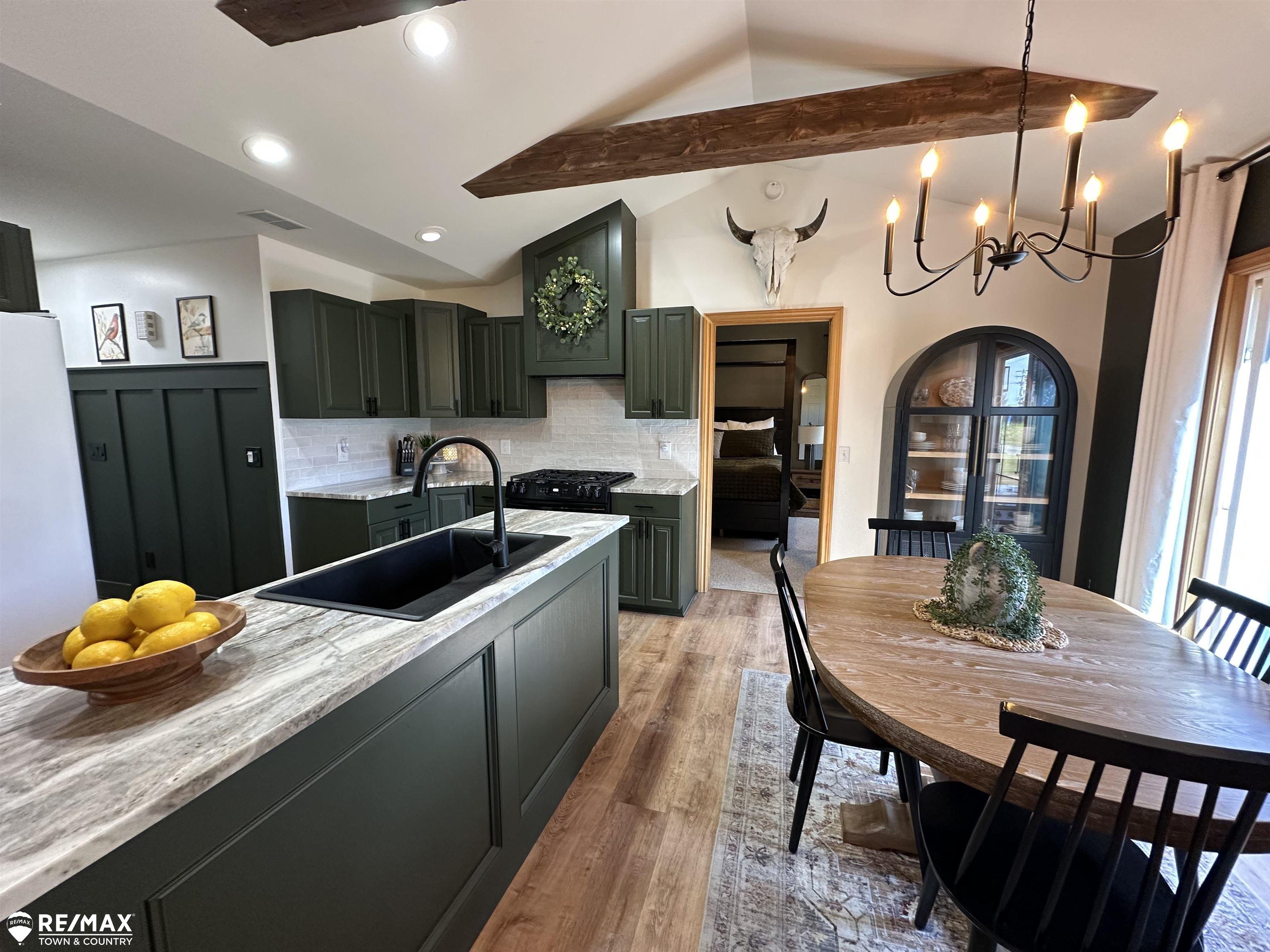 908 Pheasant Run