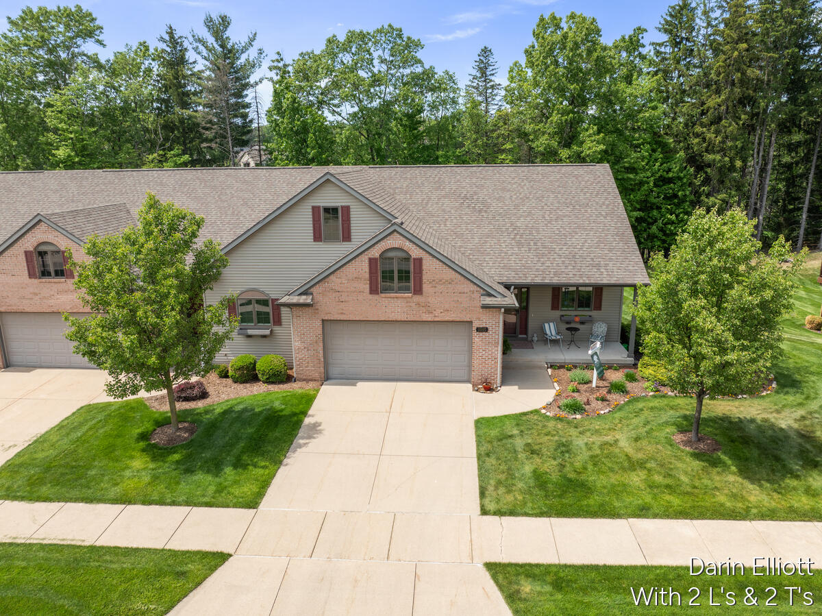 1015 Grosvenor Drive Unit 4