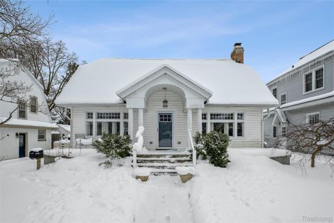 302 Hobart Street SE Grand Rapids City MI 49507