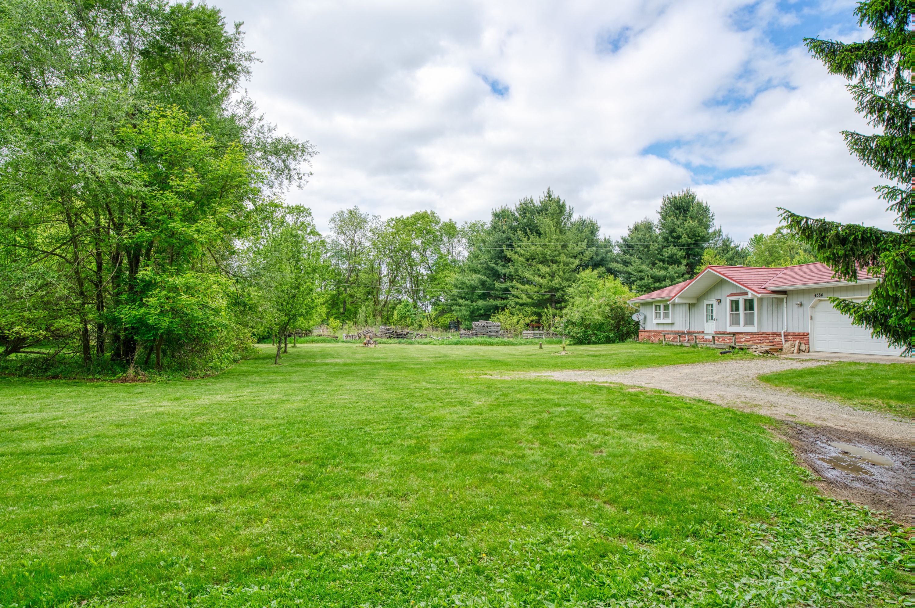4384 DEXTER PINCKNEY Road