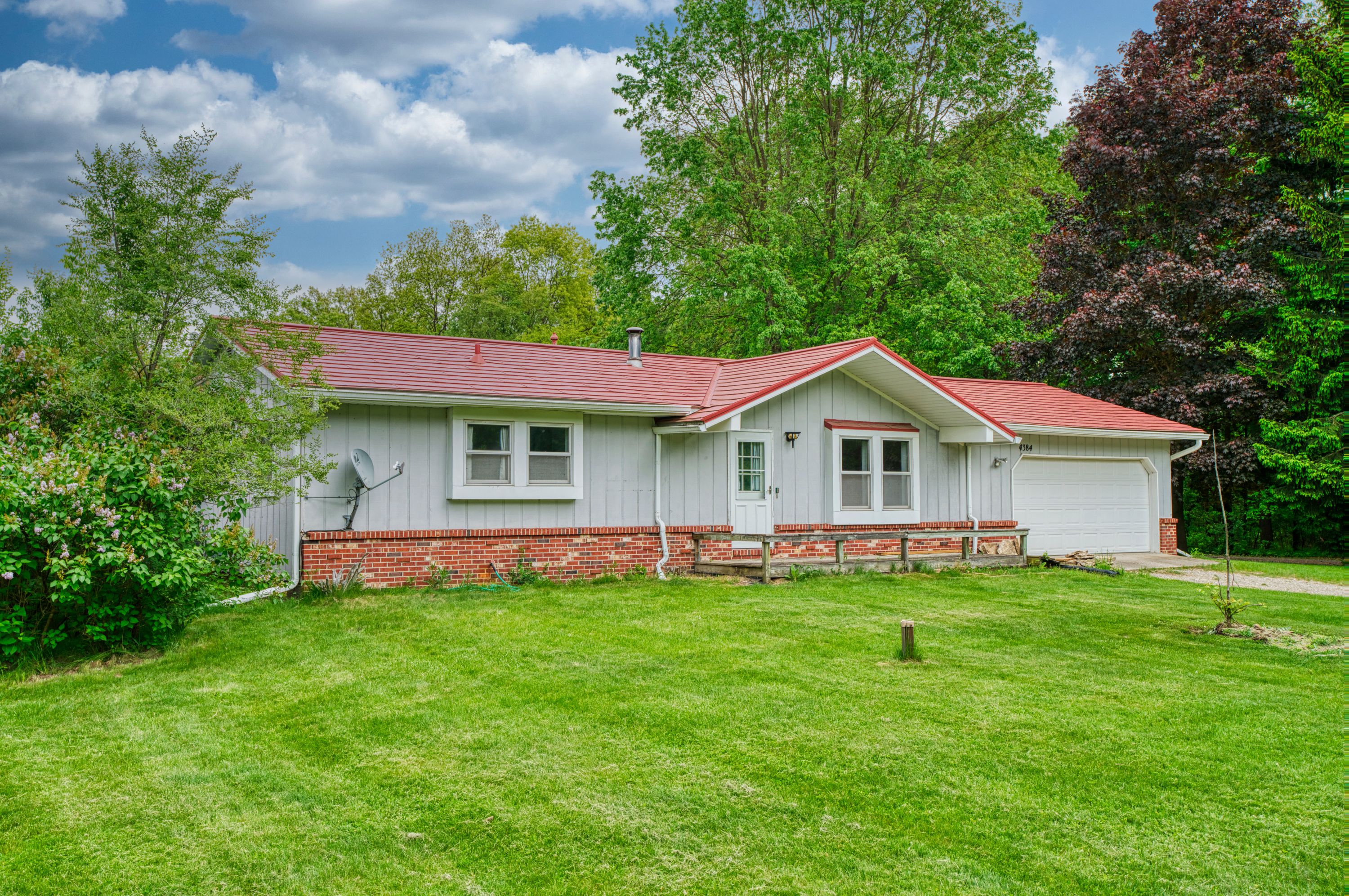 4384 DEXTER PINCKNEY Road