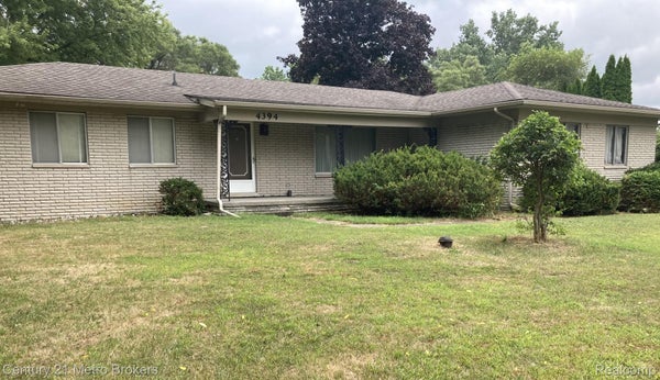4394 APACHE DR, BURTON, MI 48509 - Image cf810b6f3d92d9ccfde0daaffdc5b58a/1652943911