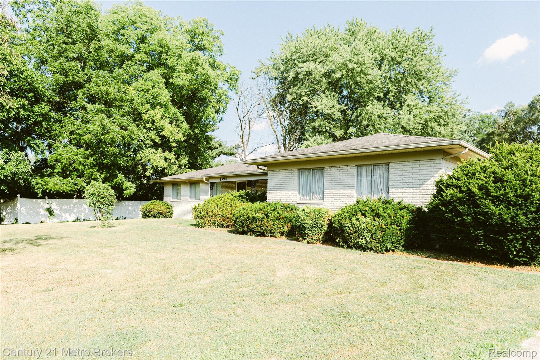 4394 Apache Drive