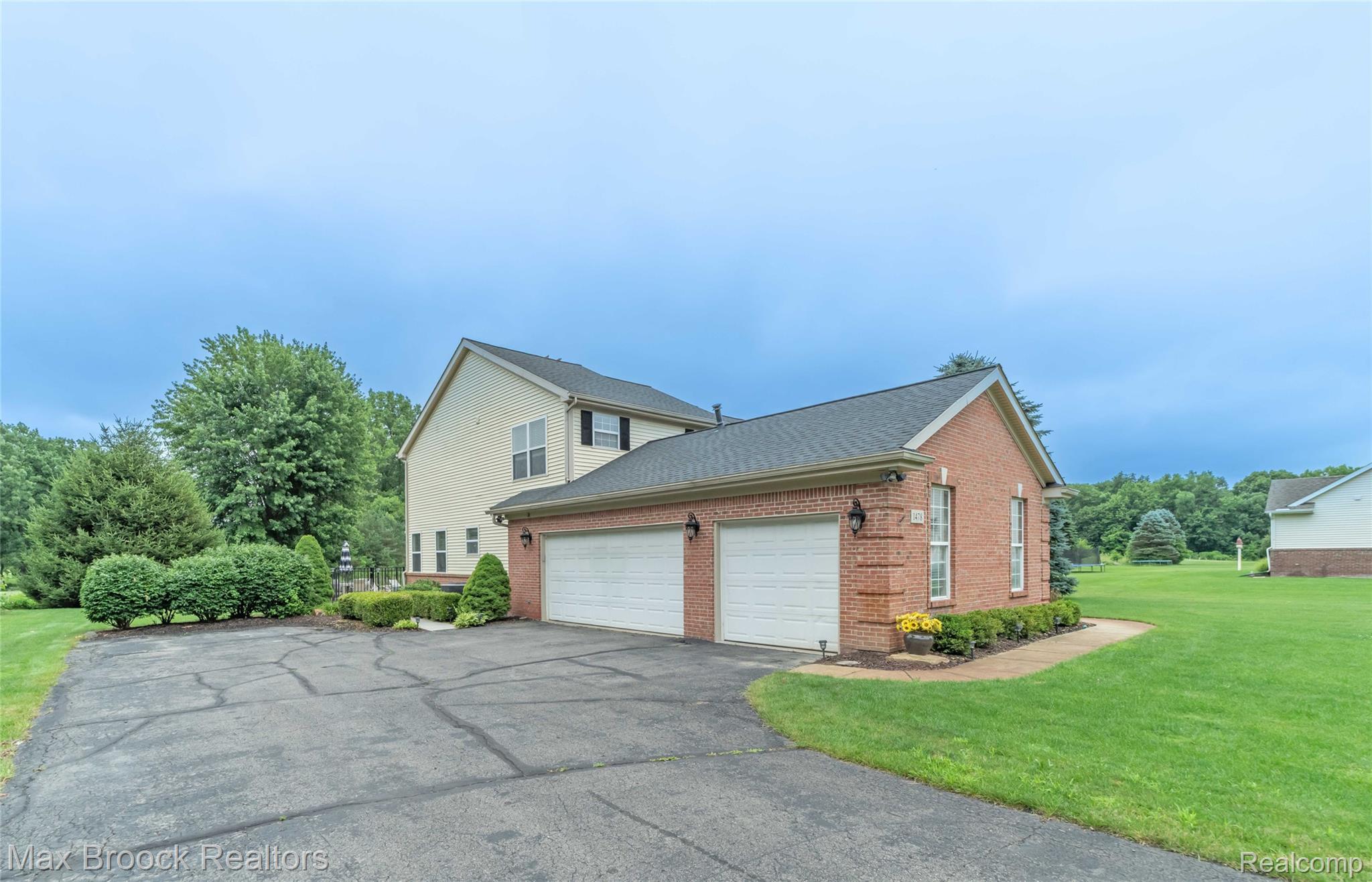 1478 Courtney Court