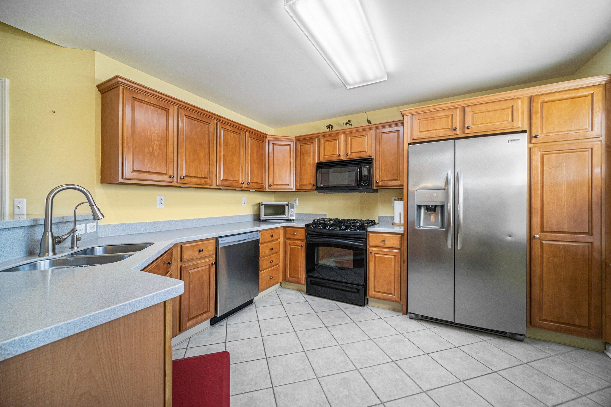 633 Fieldstone Circle W 63