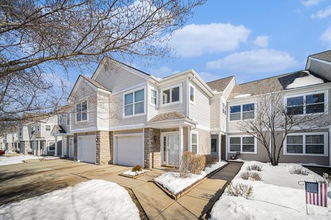 Photo of 633 Fieldstone Circle W #63, Chelsea City, MI 48118 (MLS # 81026005982)