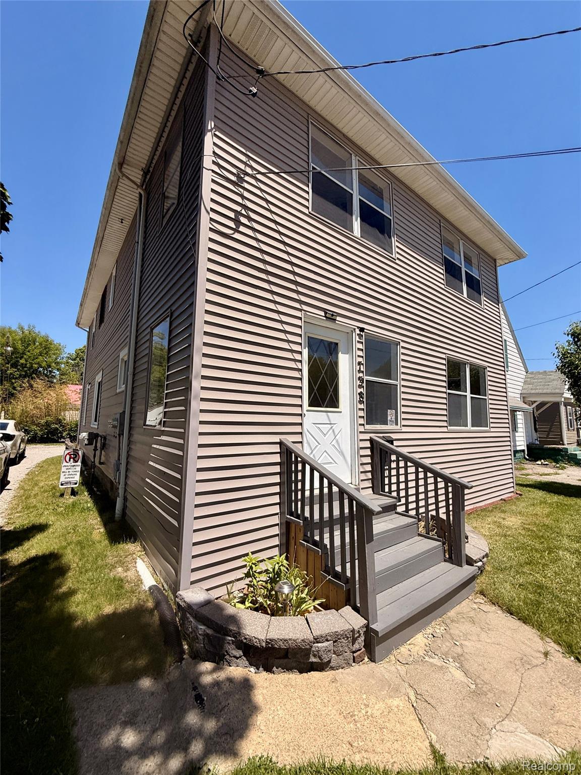 738 W Atherton Road