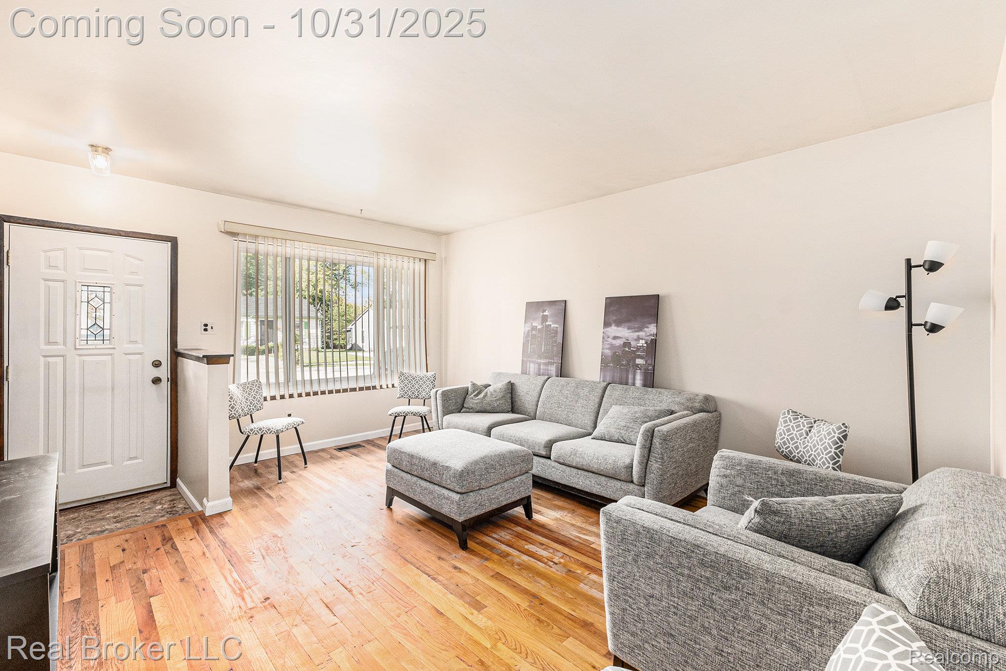 32438 Linderman Avenue