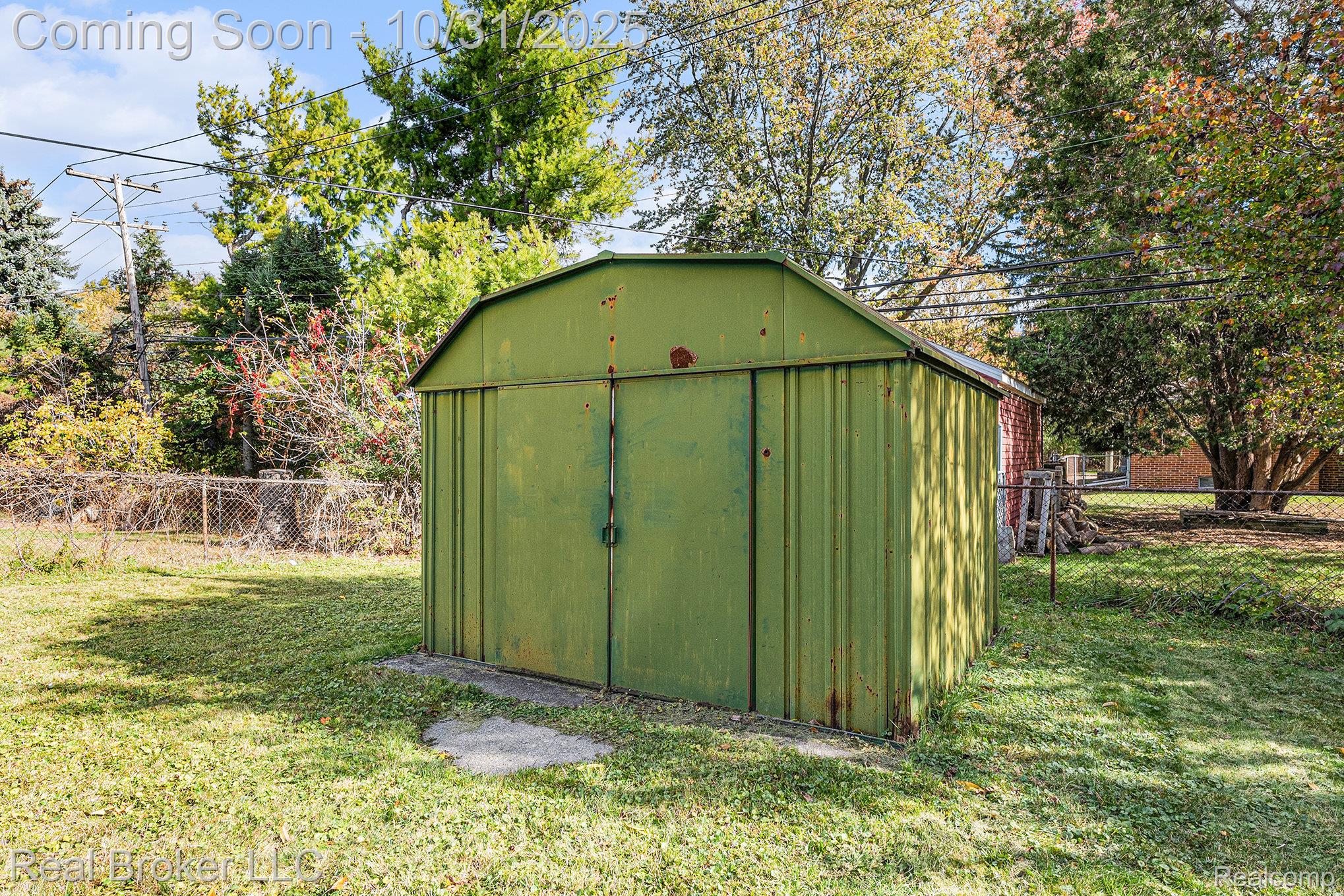 32438 Linderman Avenue