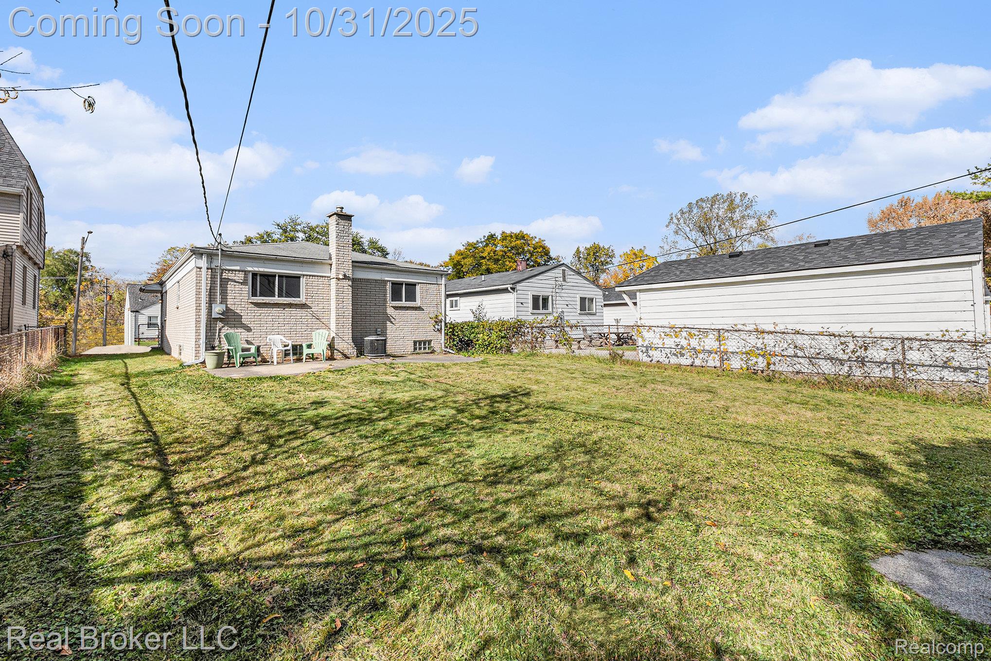 32438 Linderman Avenue