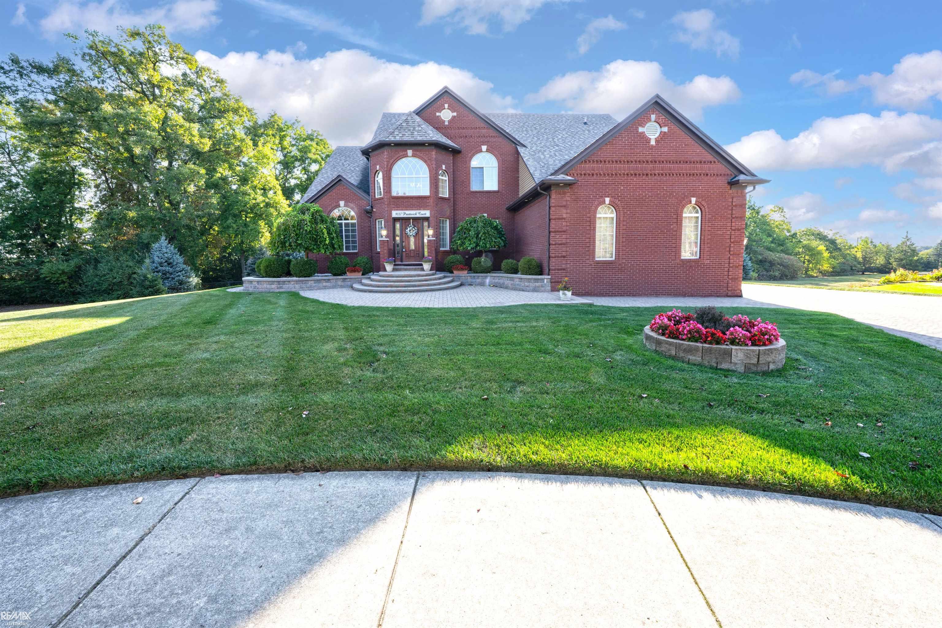 9037 Prestwick Court