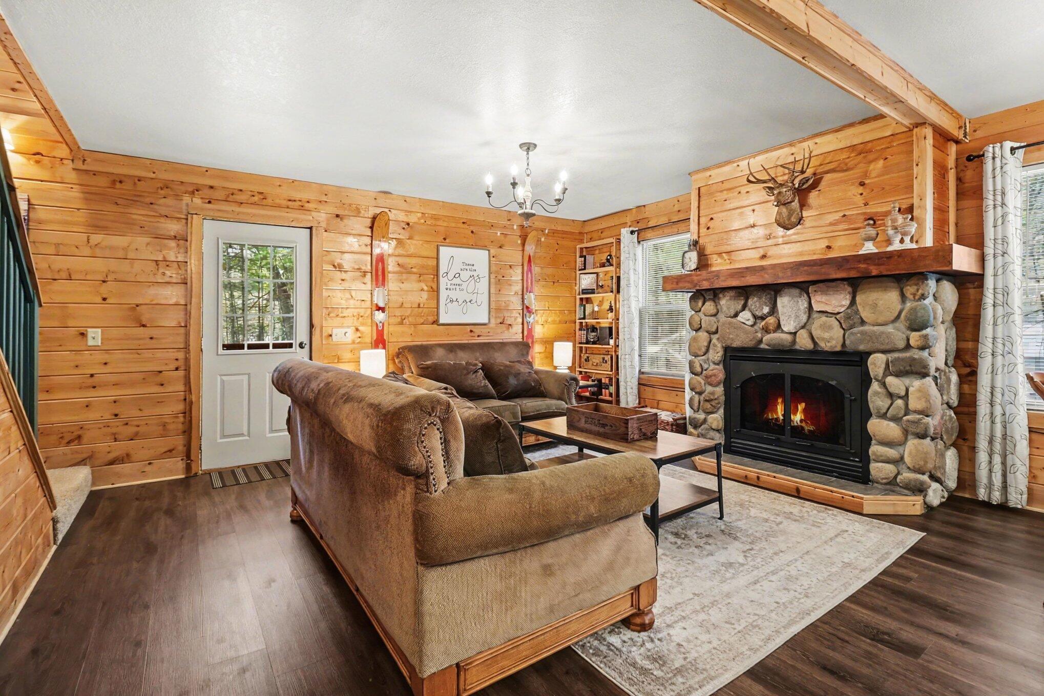 5526 Longbridge Road