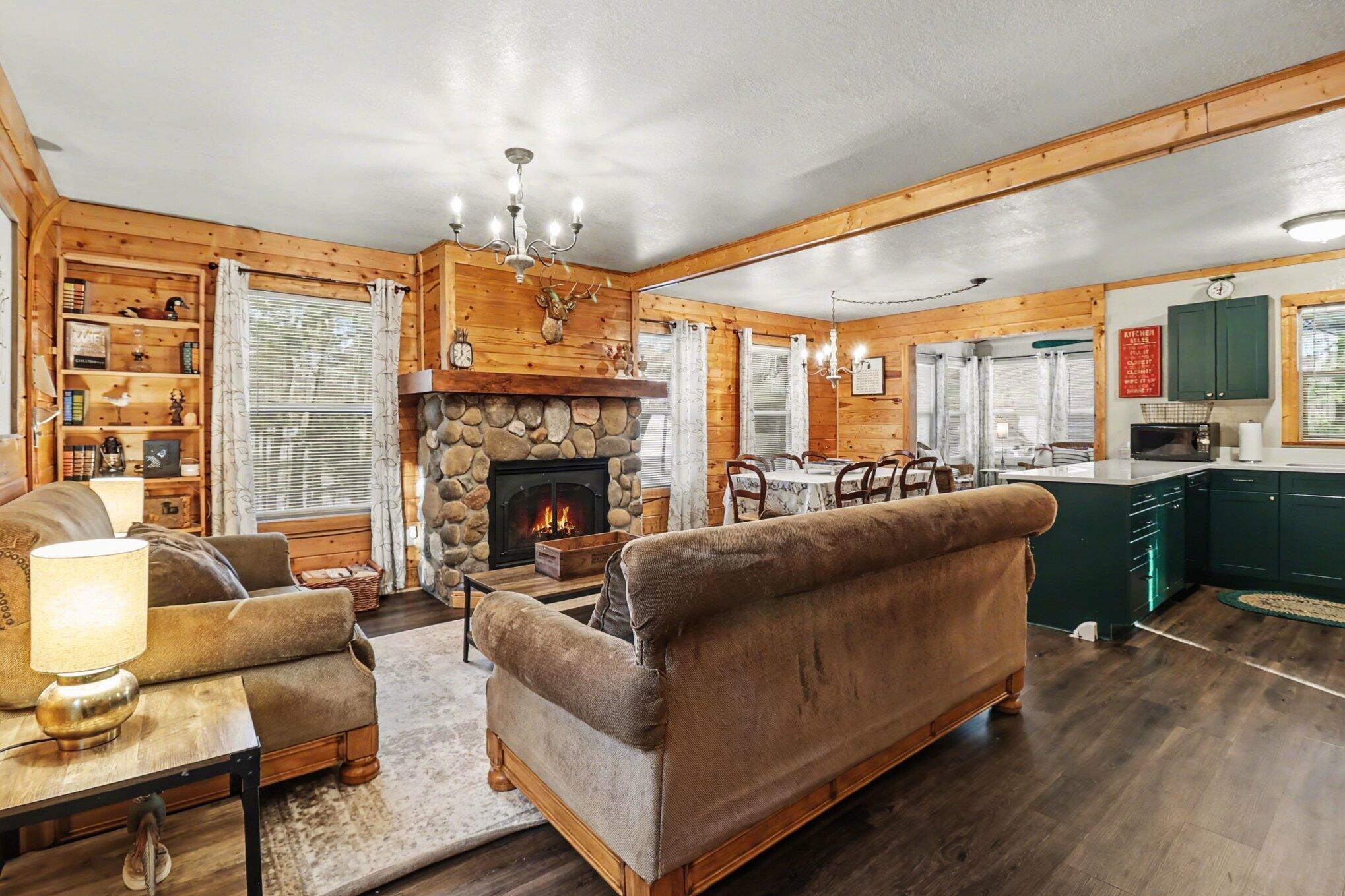 5526 Longbridge Road