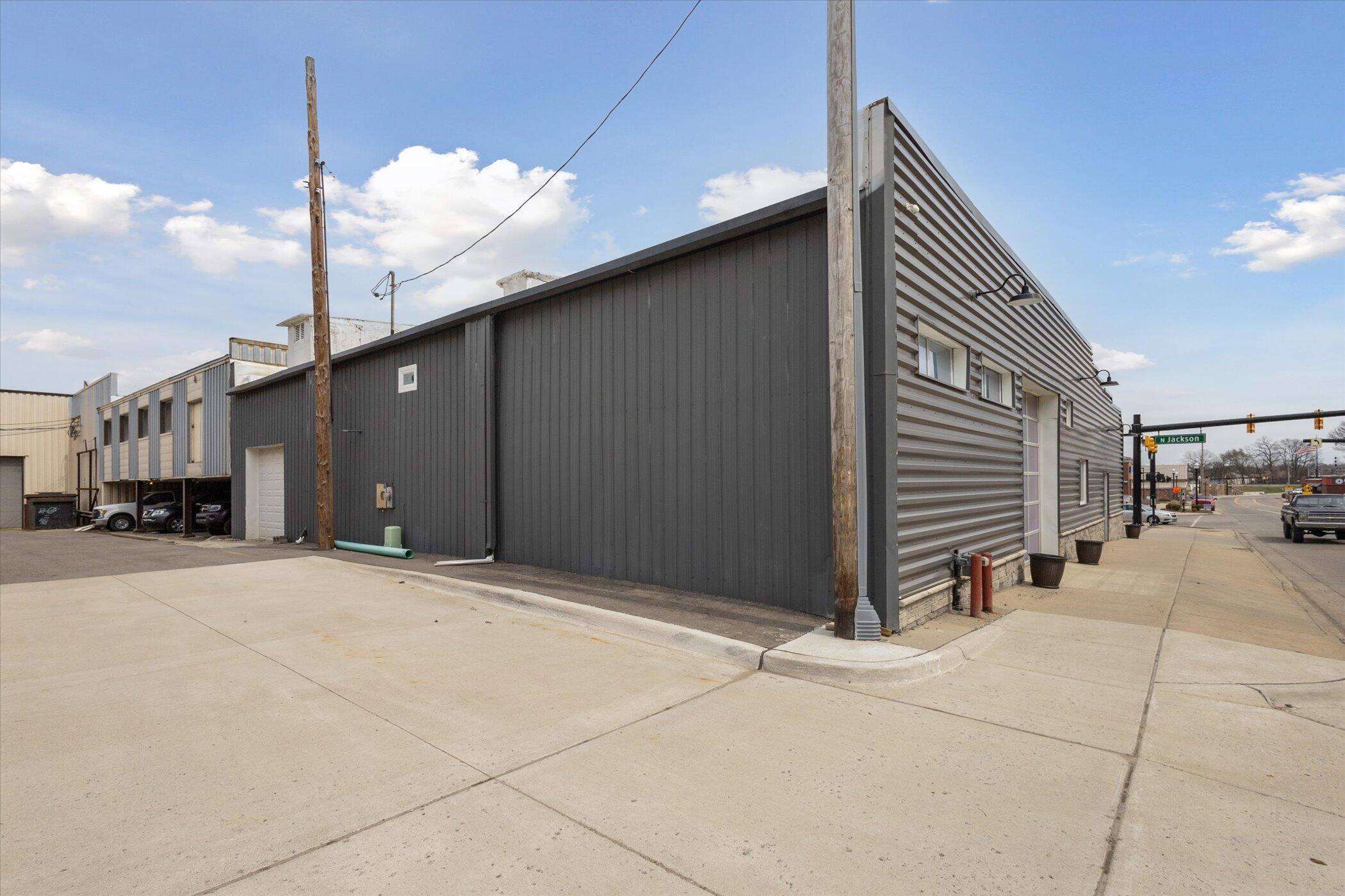 206 W Louis Glick Highway