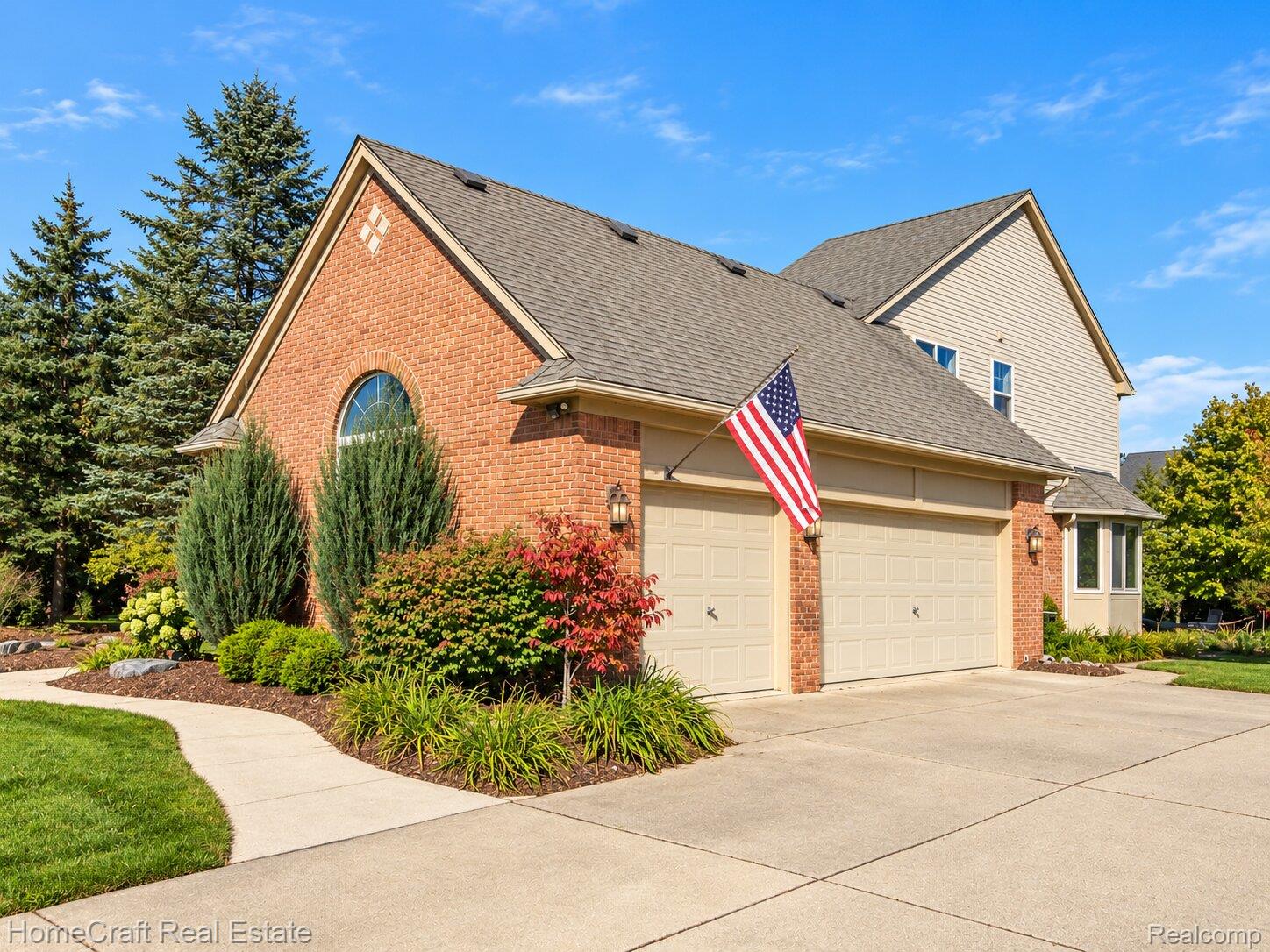 2579 Shagbark Court