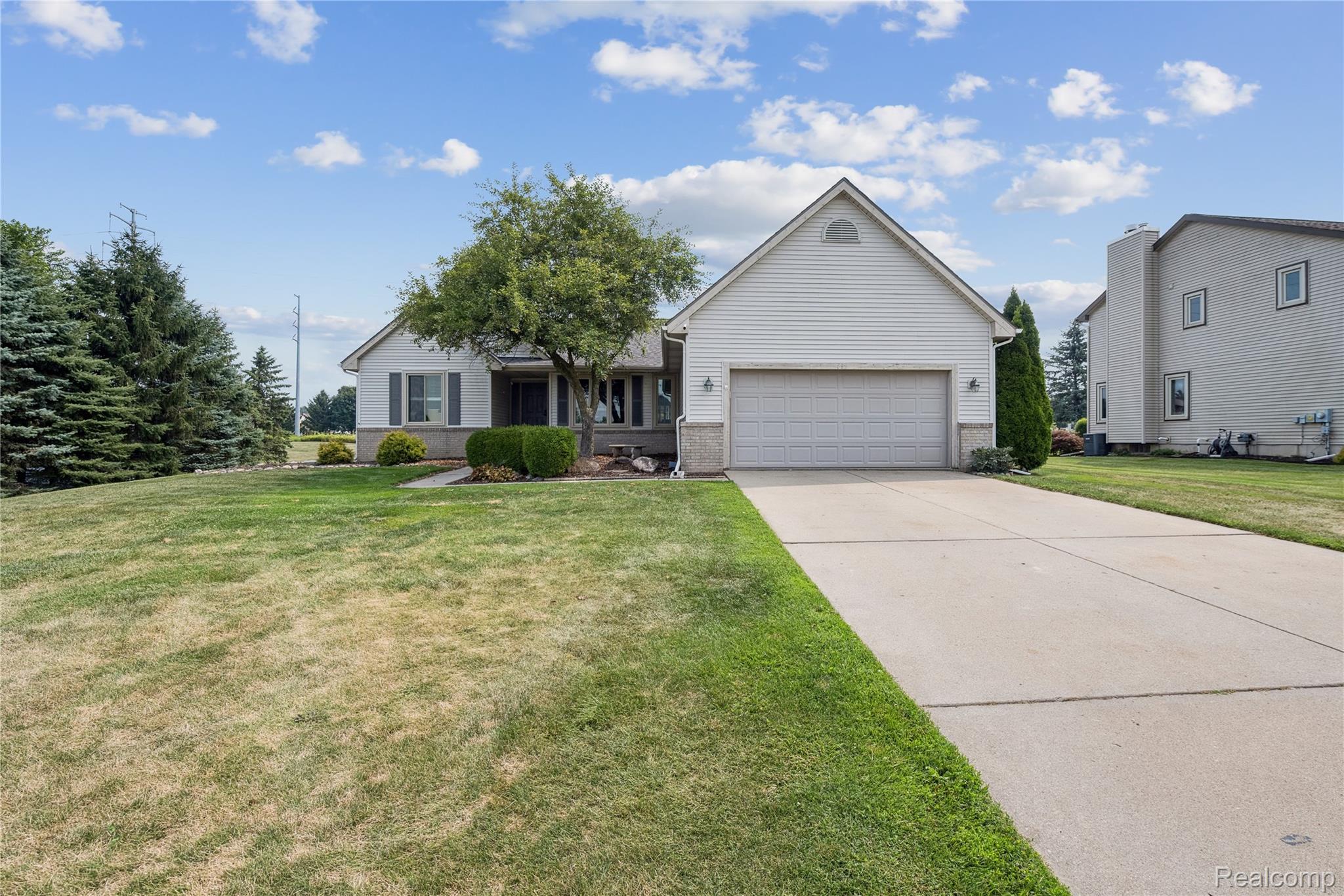 493 Cloverview Lane