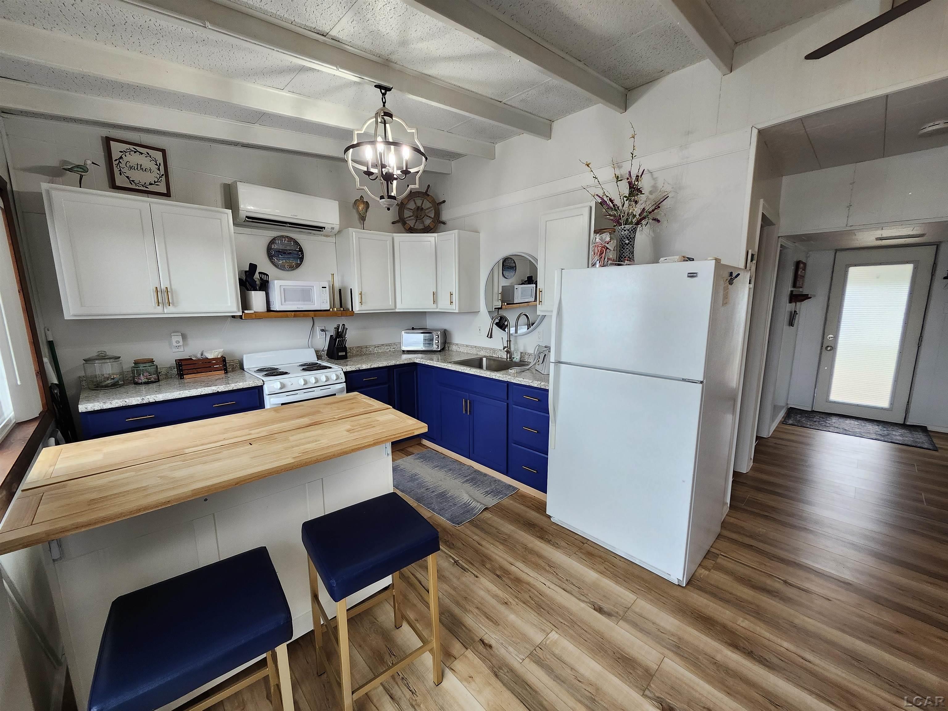 271 E Rose Lake Road