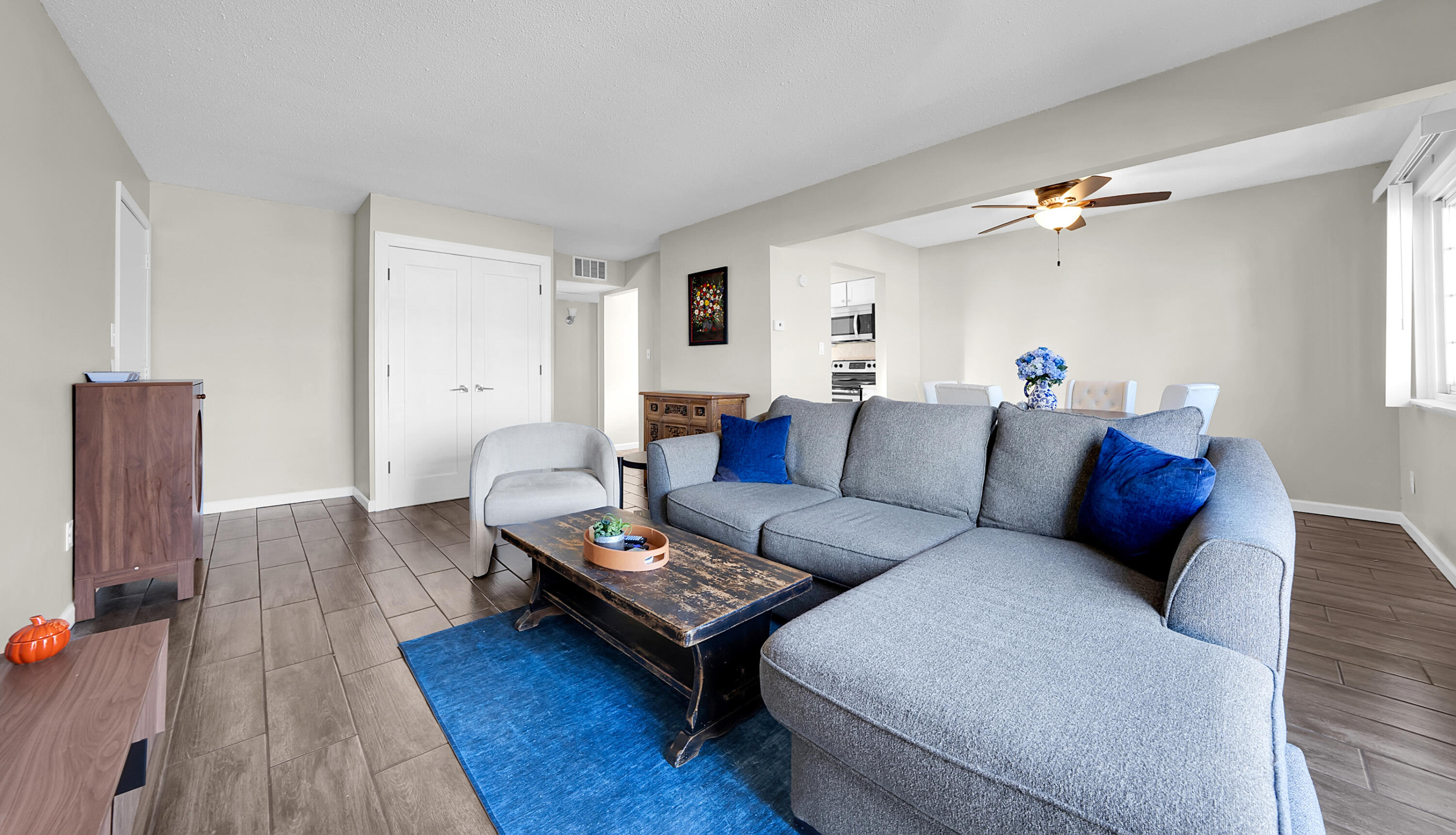 1500 W Normandy Road 216