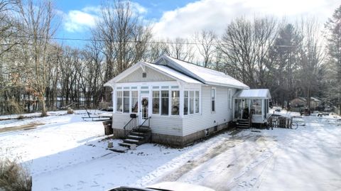 1389 W Laketon Avenue Muskegon City MI 49441