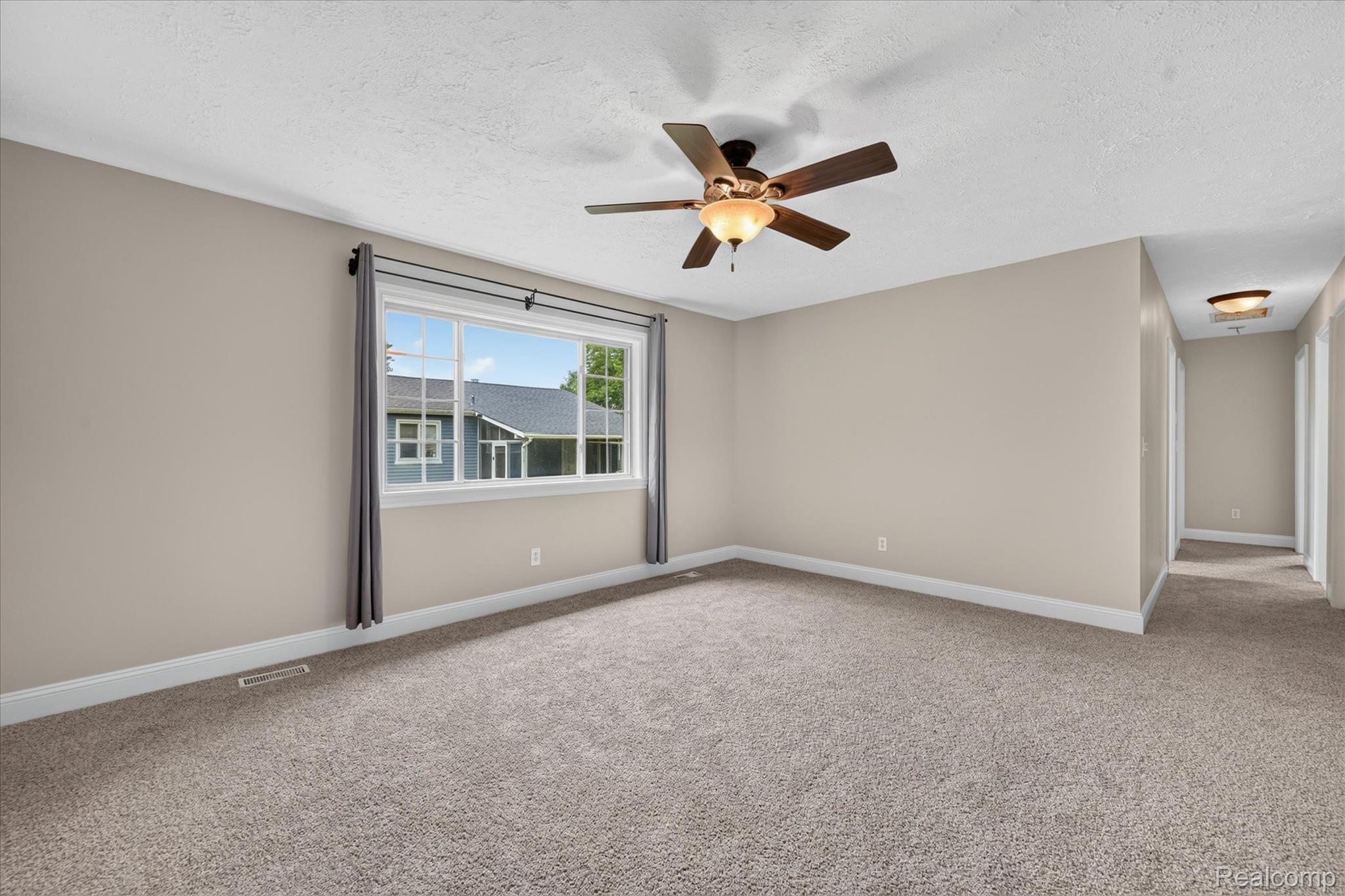 6409 Hollyhock Trail