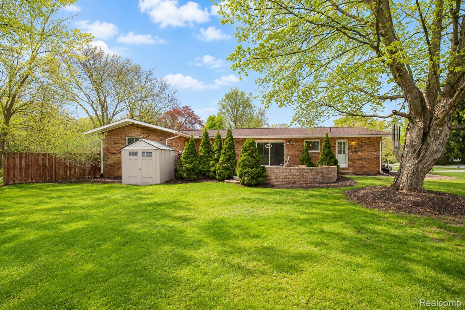 7584 Brookview Court