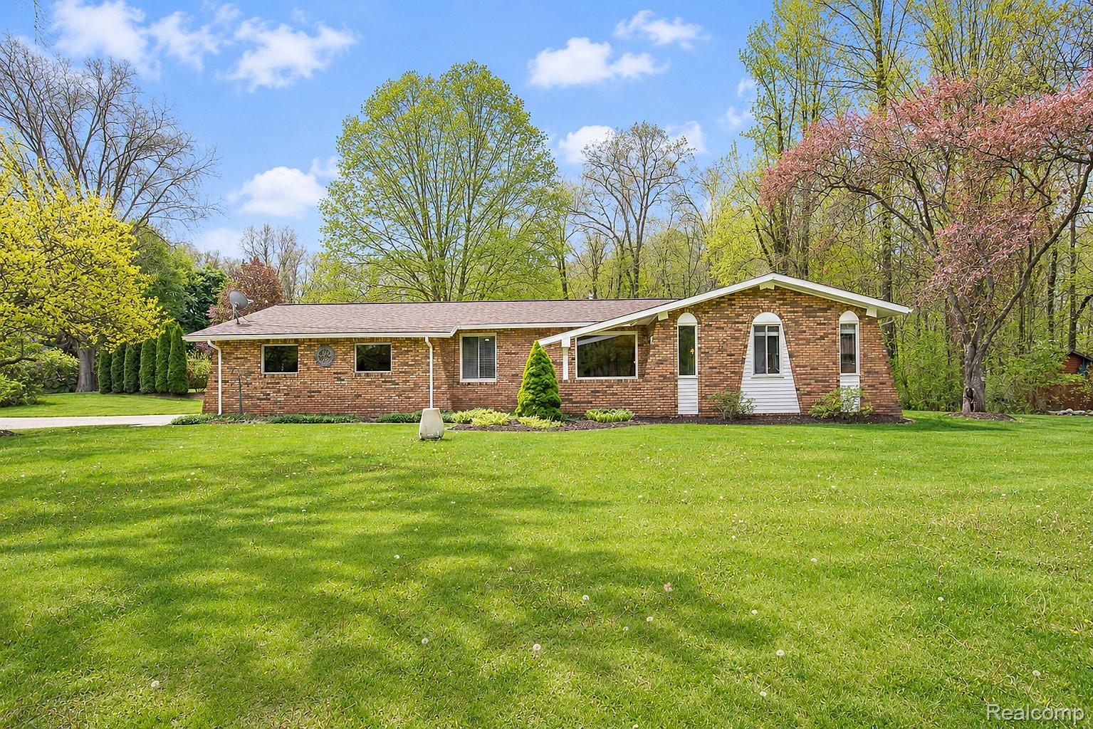 7584 Brookview Court