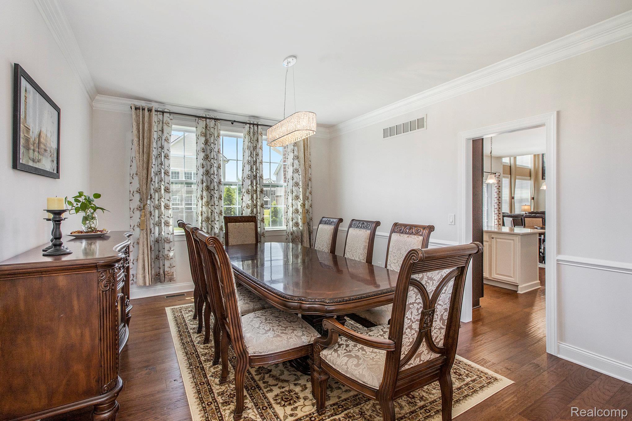51021 Laurel Park